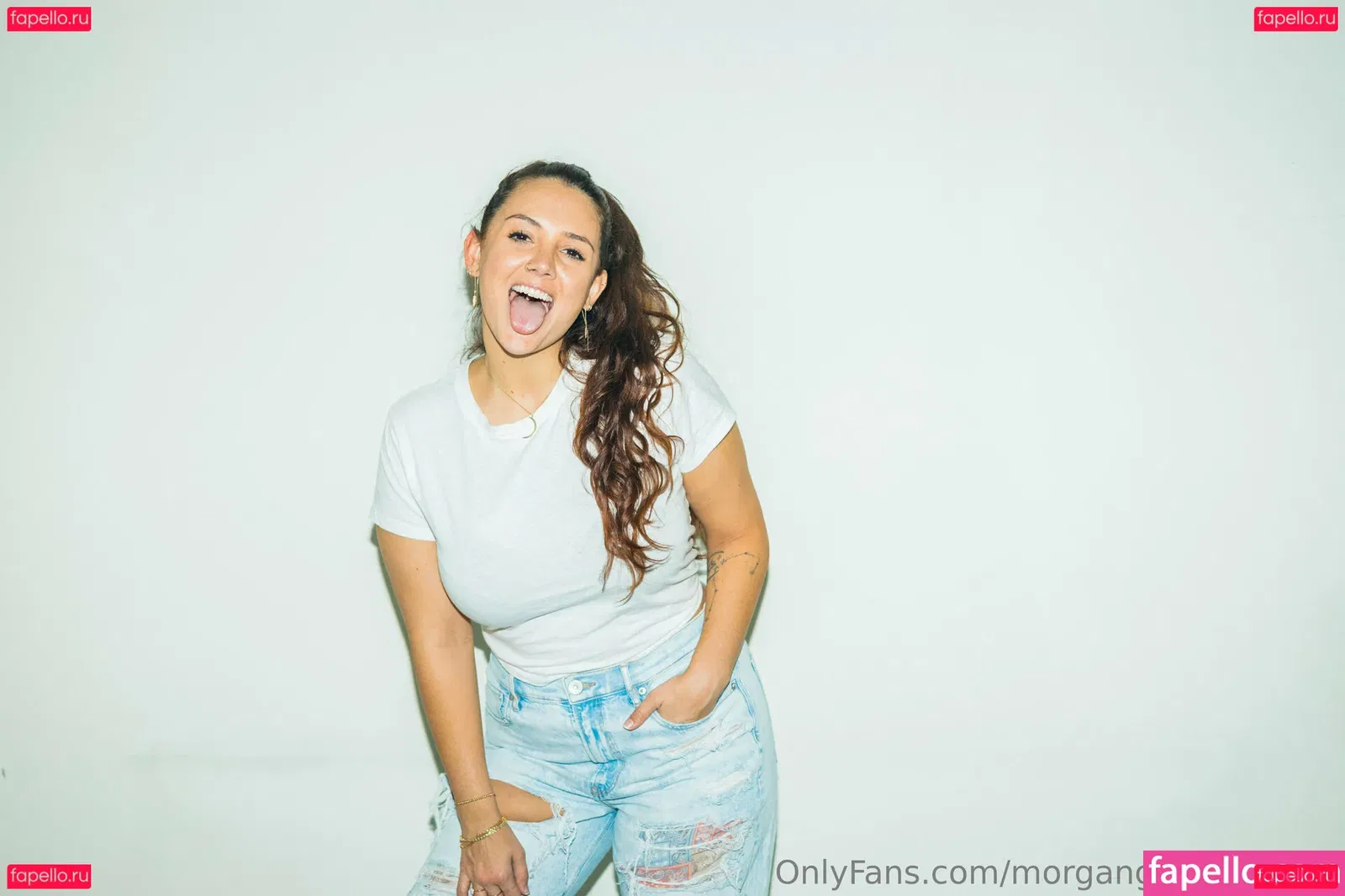 morgangallocomedy Onlyfans Photo Gallery 