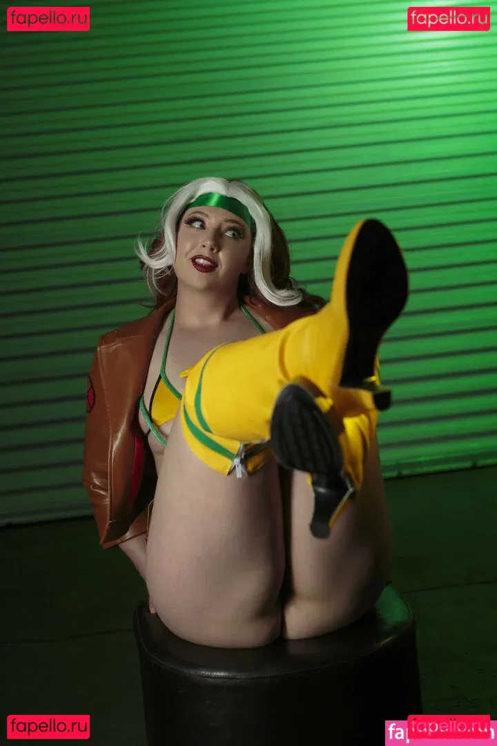 Feisty Vee Onlyfans Photo Gallery 