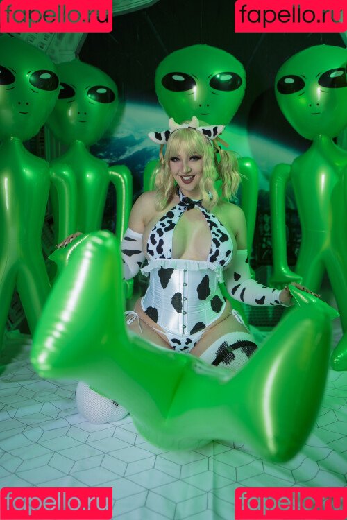 Feisty Vee Onlyfans Photo Gallery 