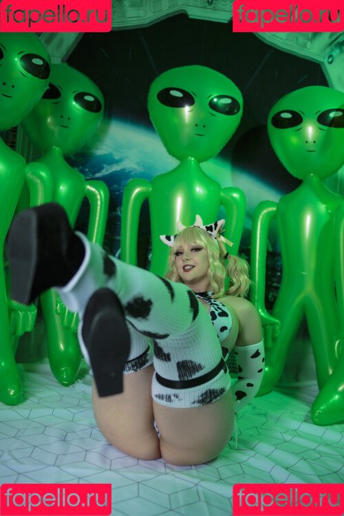 Feisty Vee Onlyfans Photo Gallery 