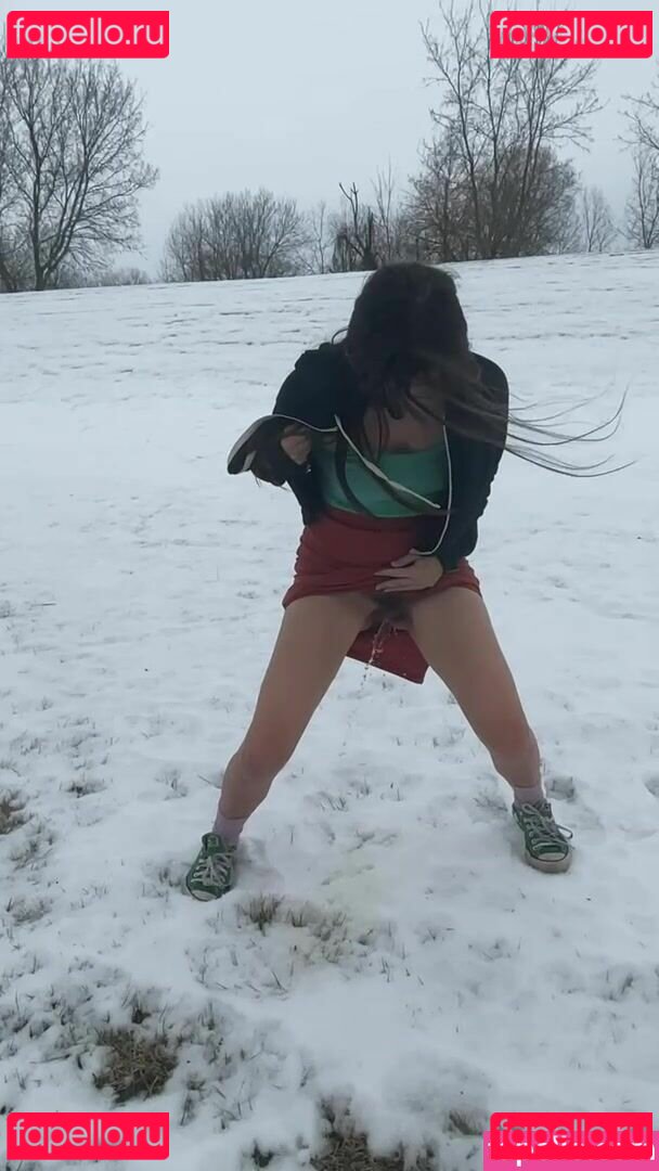 Snowcone Nude Onlyfans Photo 12