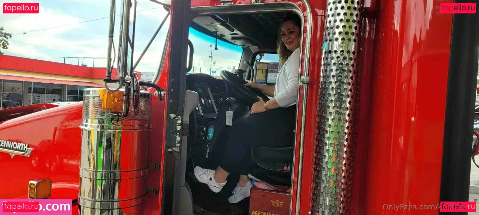 kristenhill Onlyfans Photo Gallery 