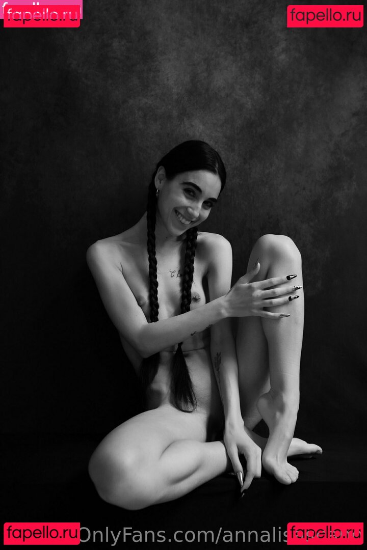 Annalisascano Nude Onlyfans Photo 11