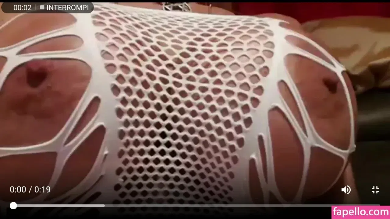 Kristhin Gomez Onlyfans Photo Gallery 