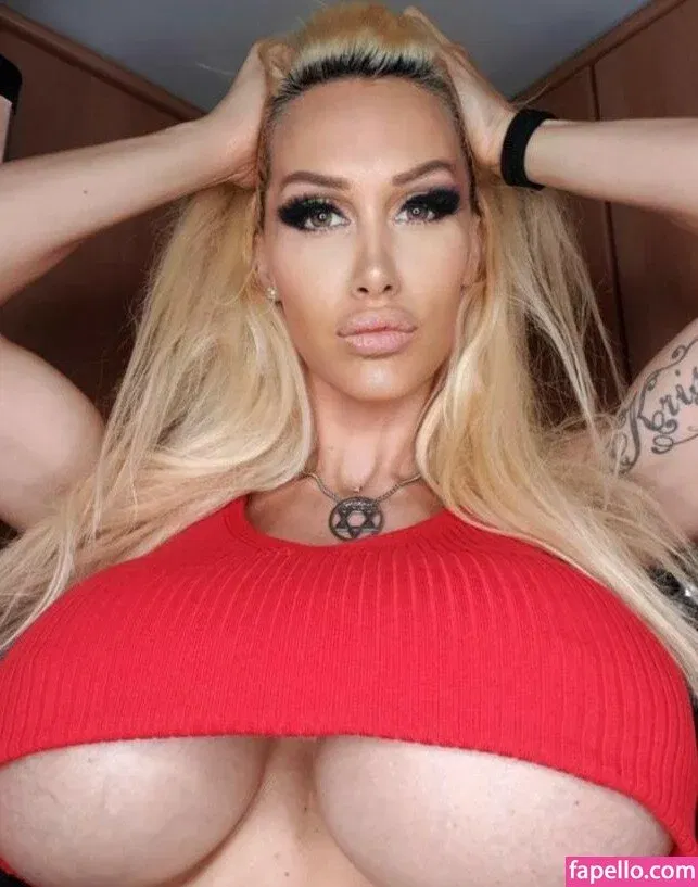 Kristhin Gomez Onlyfans Photo Gallery 