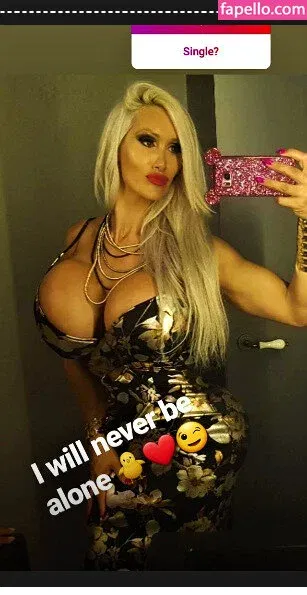 Kristhin Gomez Onlyfans Photo Gallery 