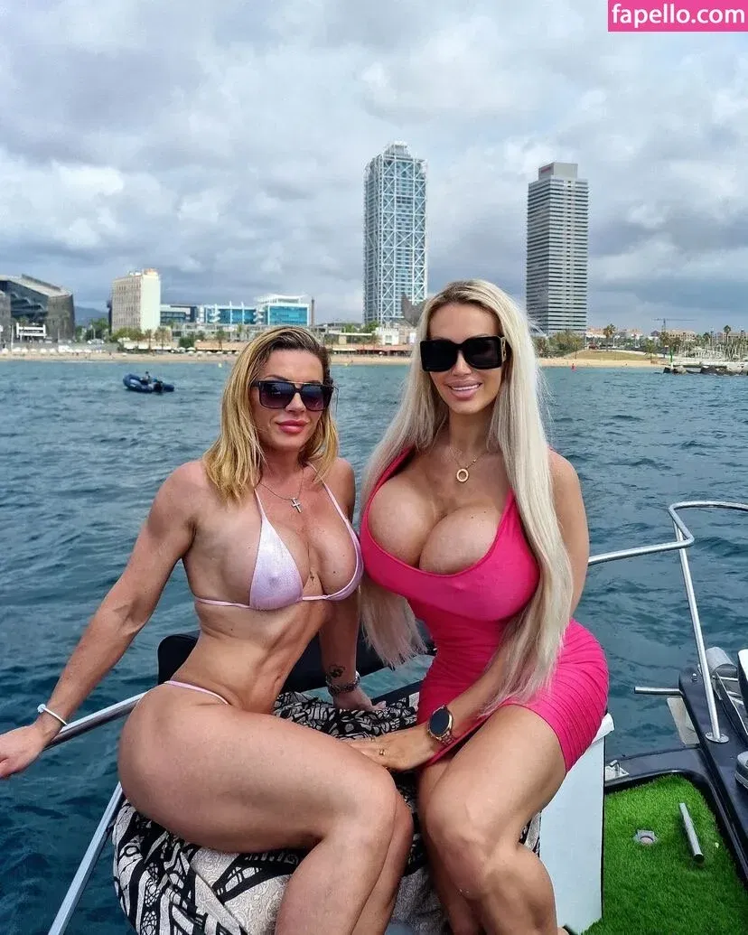 Kristhin Gomez Onlyfans Photo Gallery 