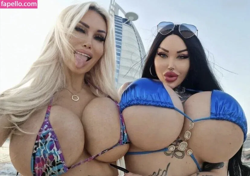 Kristhin Gomez Onlyfans Photo Gallery 