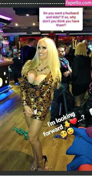 Kristhin Gomez Onlyfans Photo Gallery 