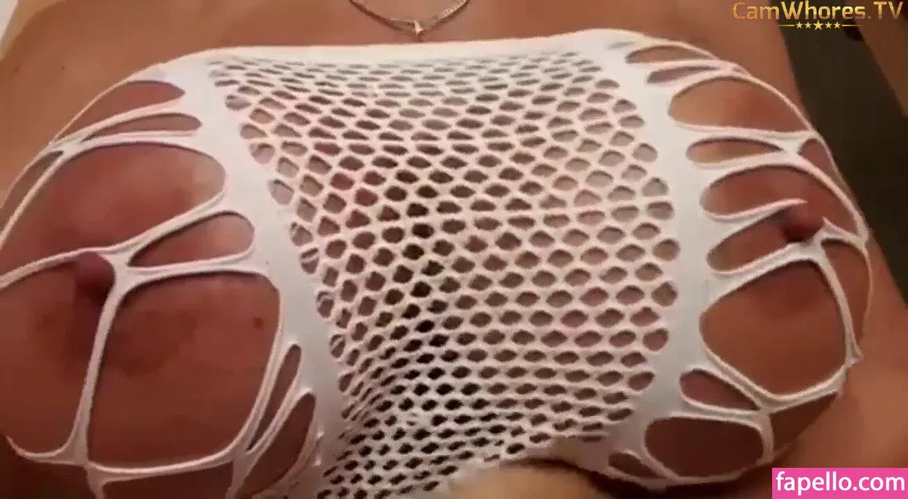 Kristhin Gomez Onlyfans Photo Gallery 