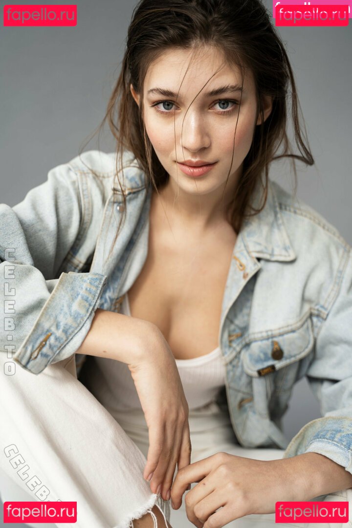Laura Margesin Nude Onlyfans Photo 25