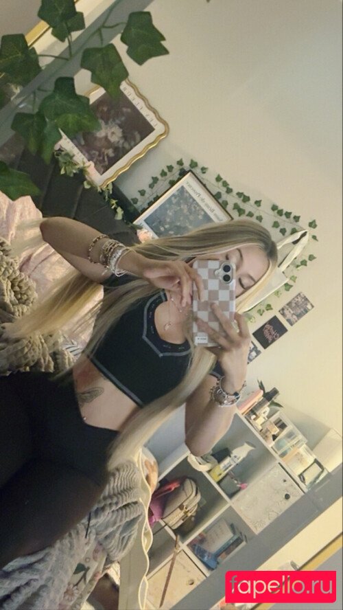 emmy2421 Nude Onlyfans Photo 14