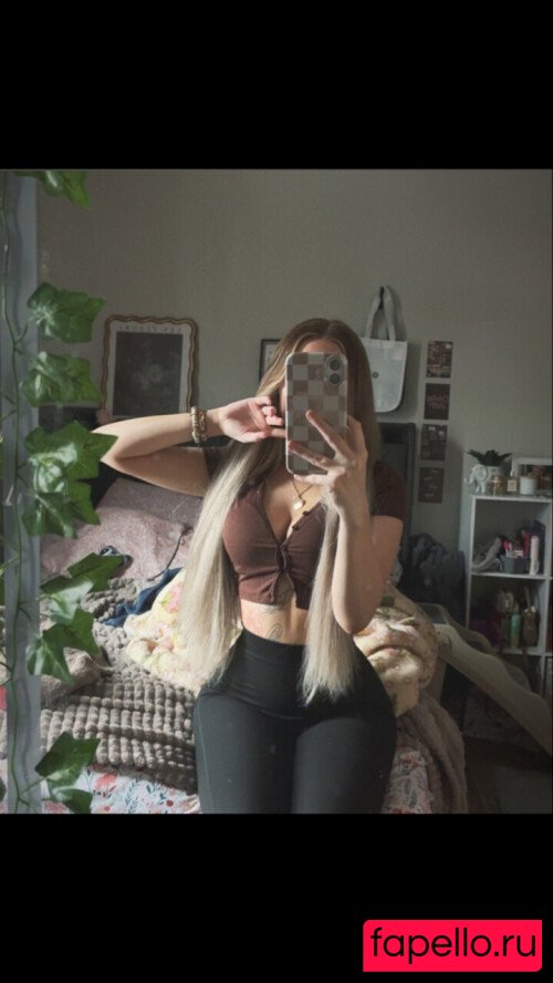 emmy2421 Nude Onlyfans Photo 12