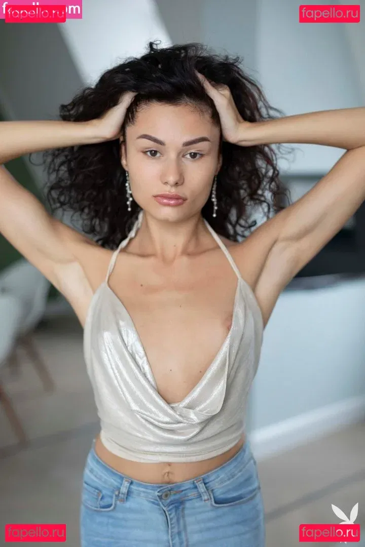 Layla Balan Onlyfans Photo Gallery 