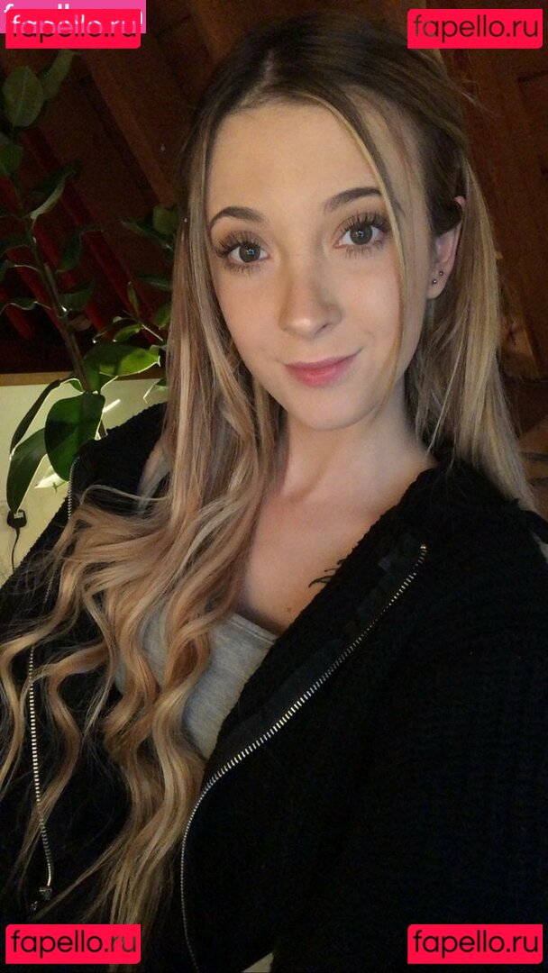 Jade Vow Nude Onlyfans Photo 10