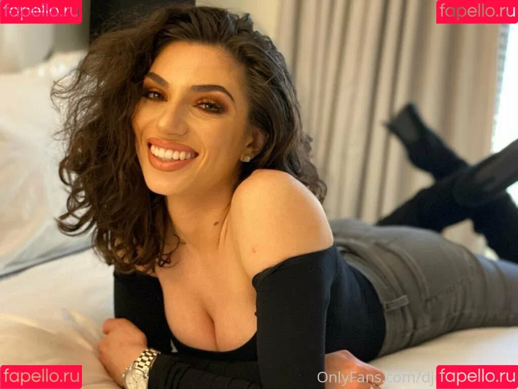darciedolcexxx Onlyfans Photo Gallery 