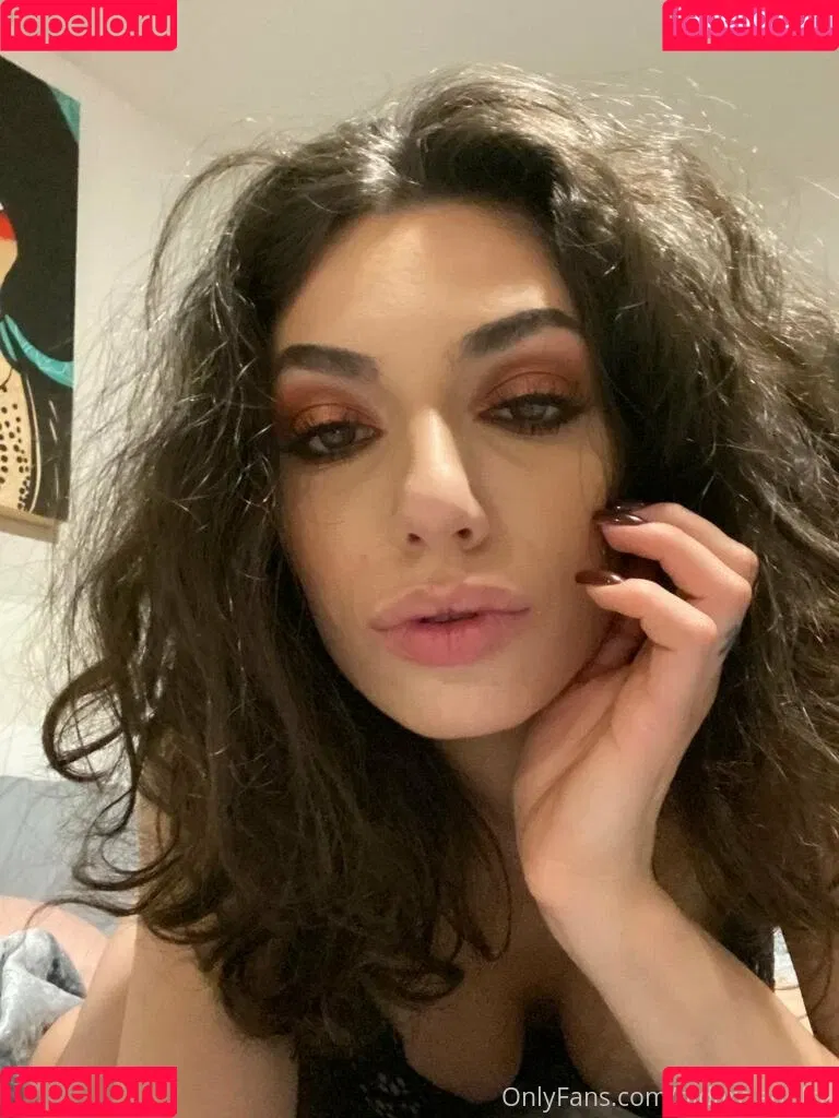 darciedolcexxx Onlyfans Photo Gallery 