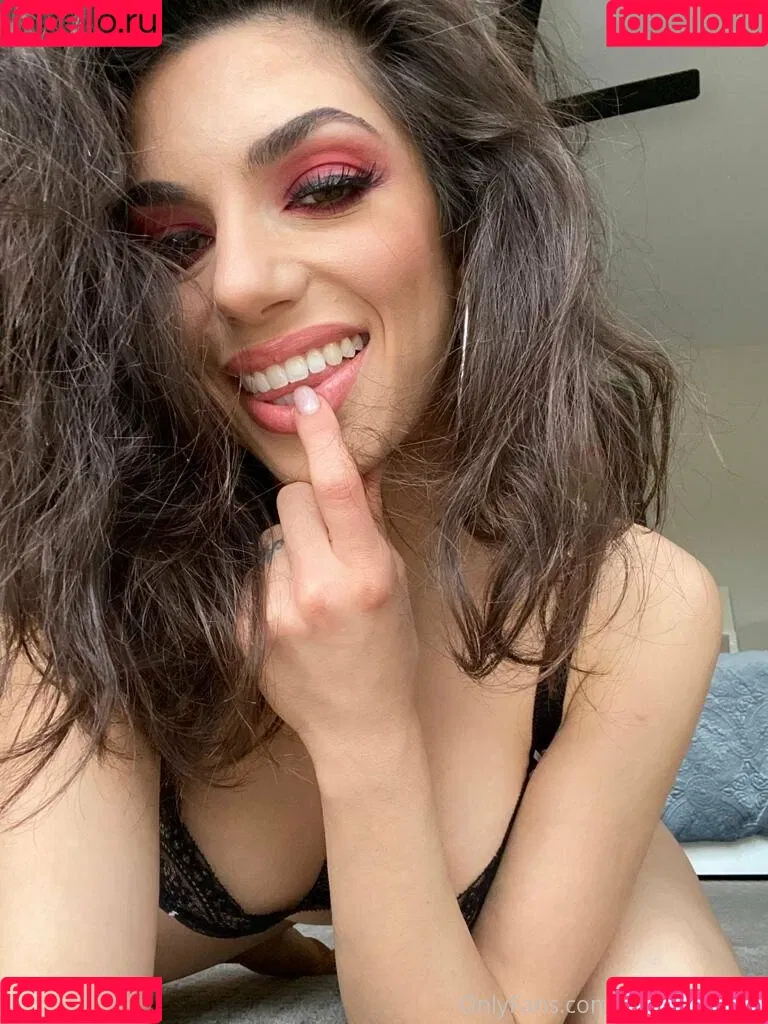darciedolcexxx Onlyfans Photo Gallery 