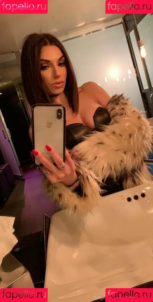 darciedolcexxx Onlyfans Photo Gallery 