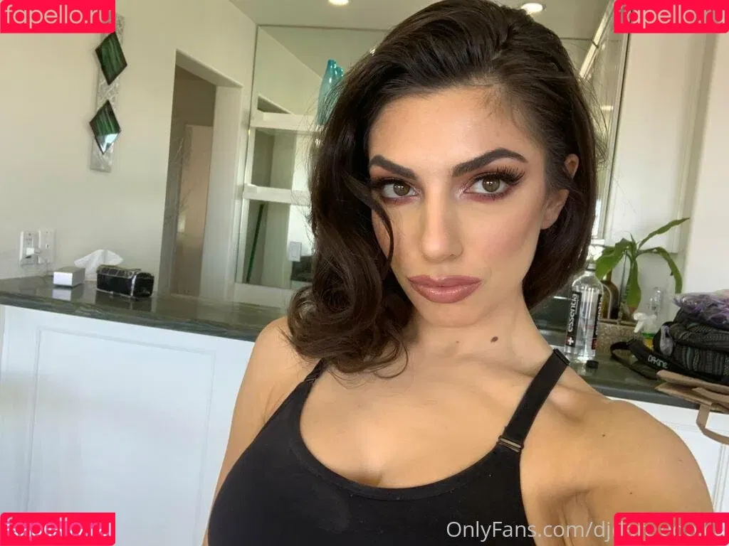 darciedolcexxx Onlyfans Photo Gallery 