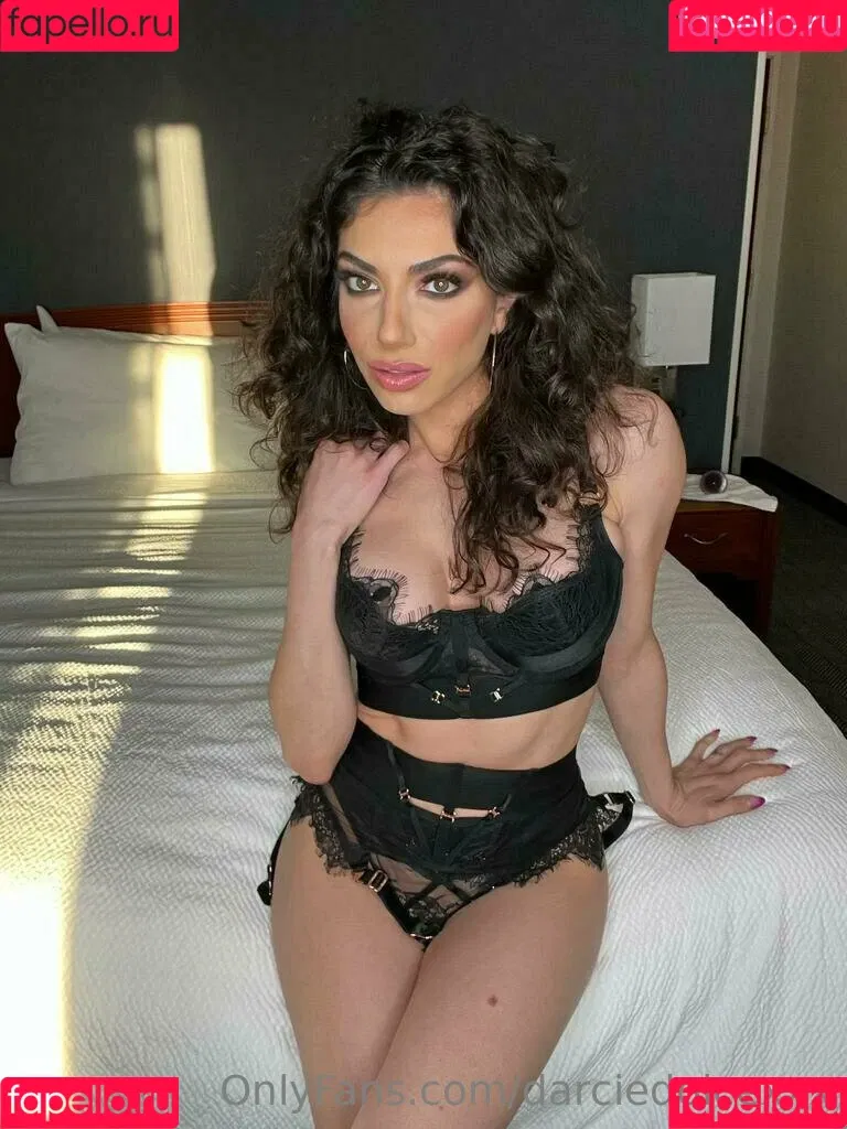 darciedolcexxx Onlyfans Photo Gallery 