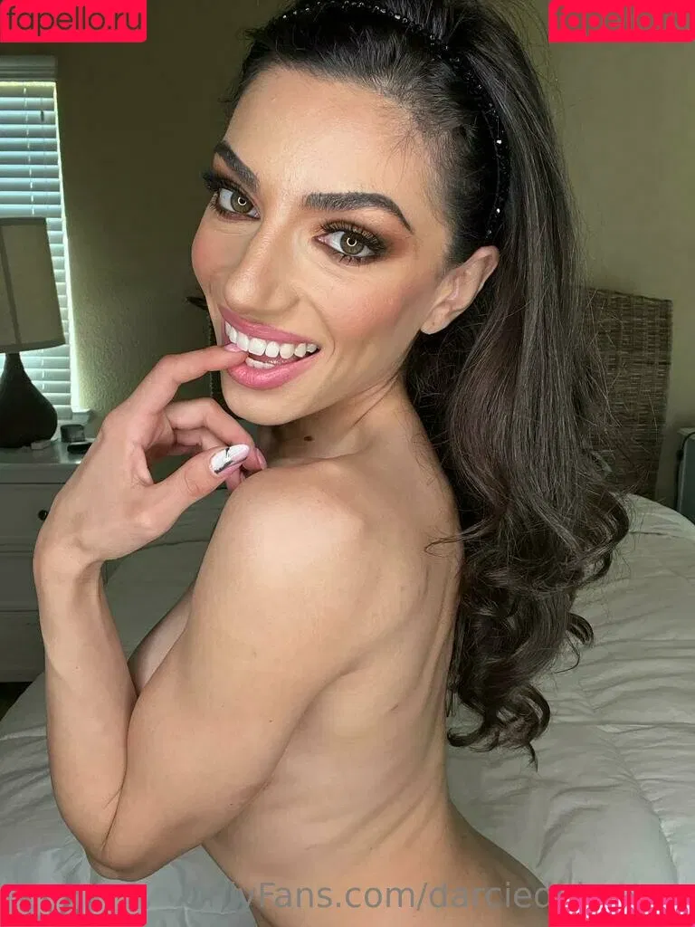 darciedolcexxx Onlyfans Photo Gallery 