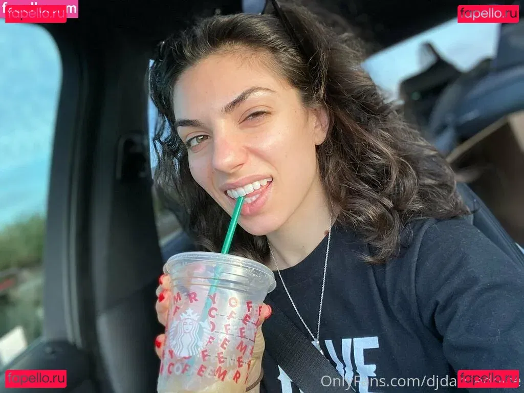 darciedolcexxx Onlyfans Photo Gallery 