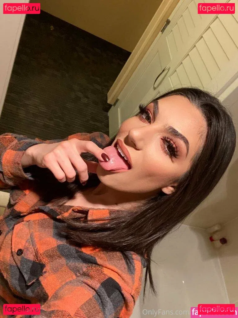 darciedolcexxx Onlyfans Photo Gallery 