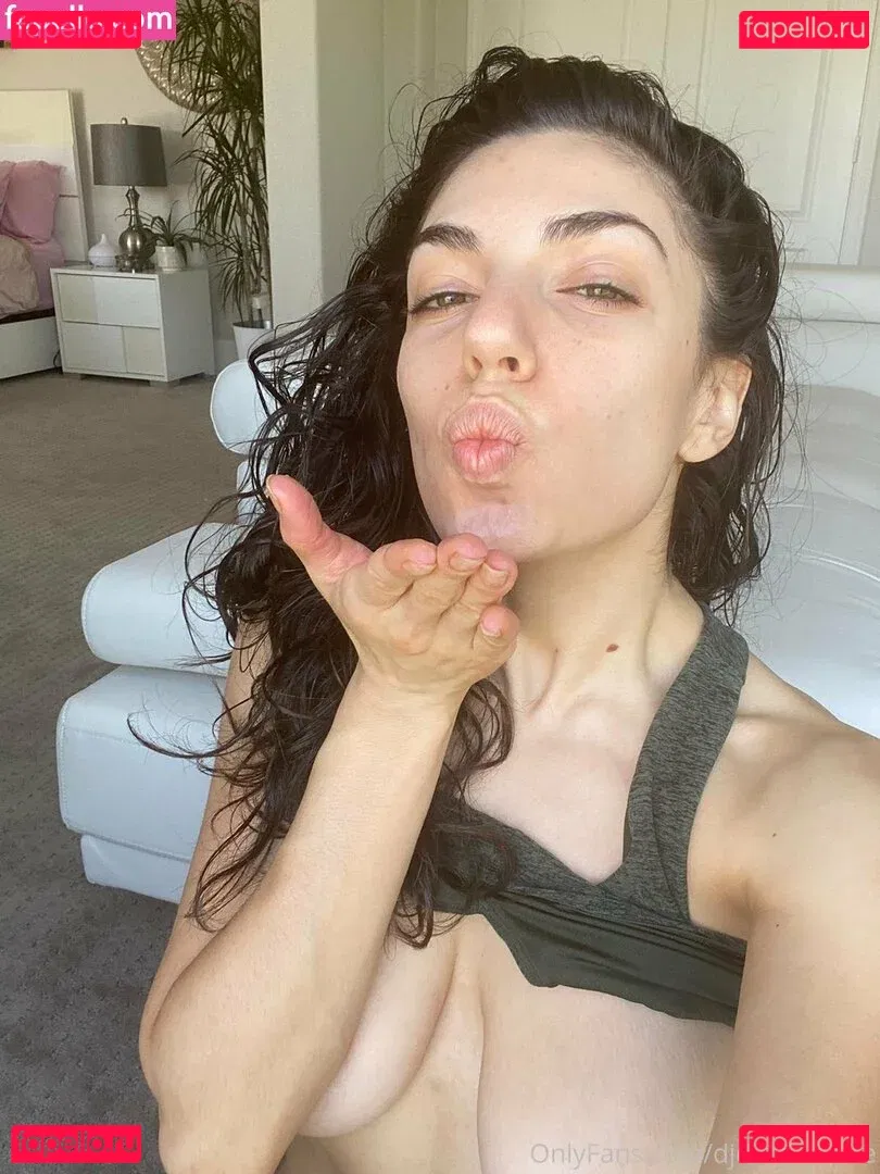 darciedolcexxx Onlyfans Photo Gallery 