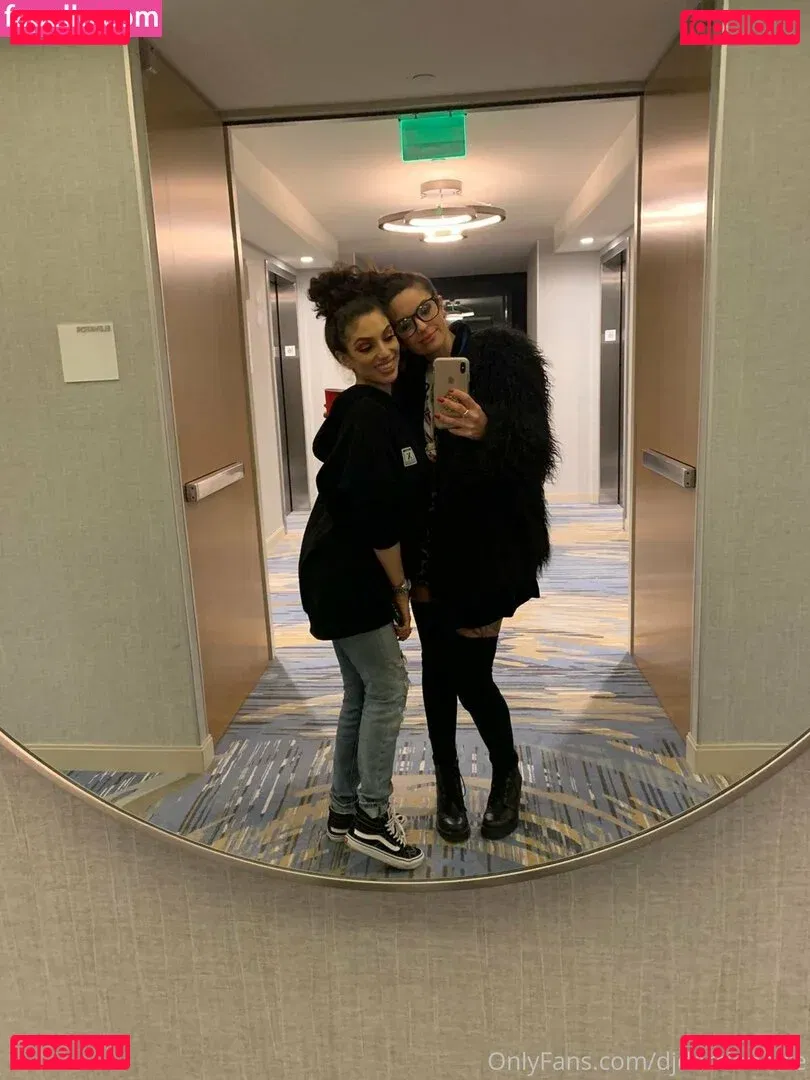 darciedolcexxx Onlyfans Photo Gallery 