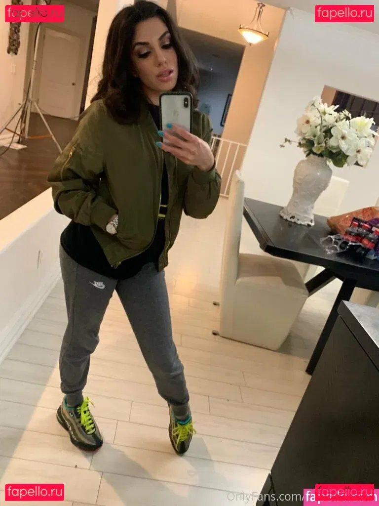 darciedolcexxx Onlyfans Photo Gallery 