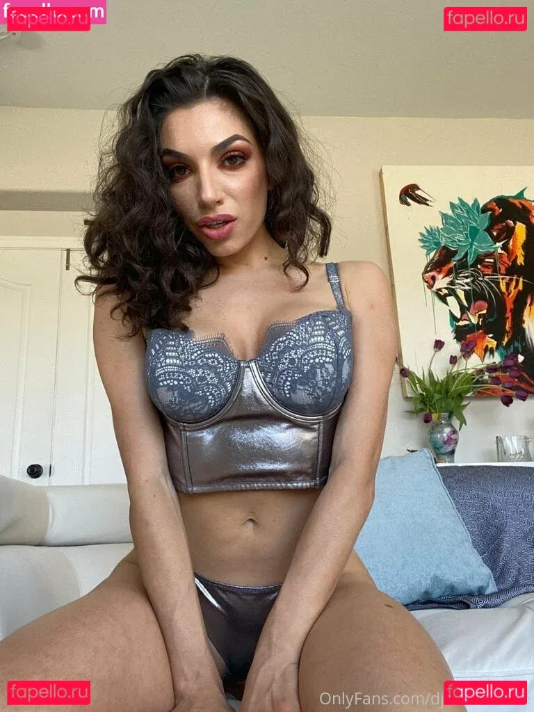 darciedolcexxx Onlyfans Photo Gallery 