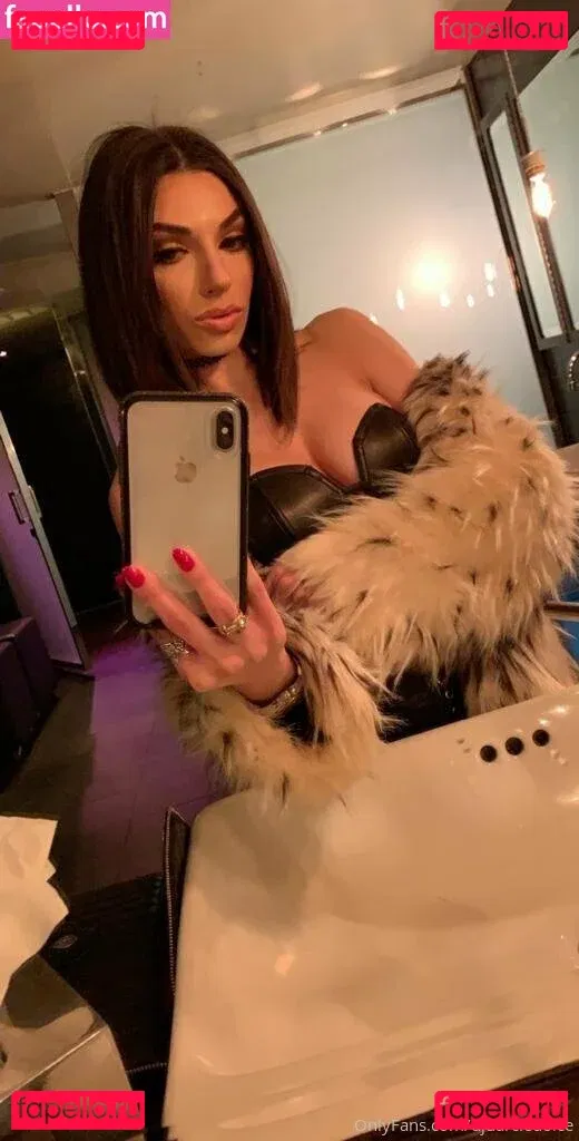 darciedolcexxx Onlyfans Photo Gallery 