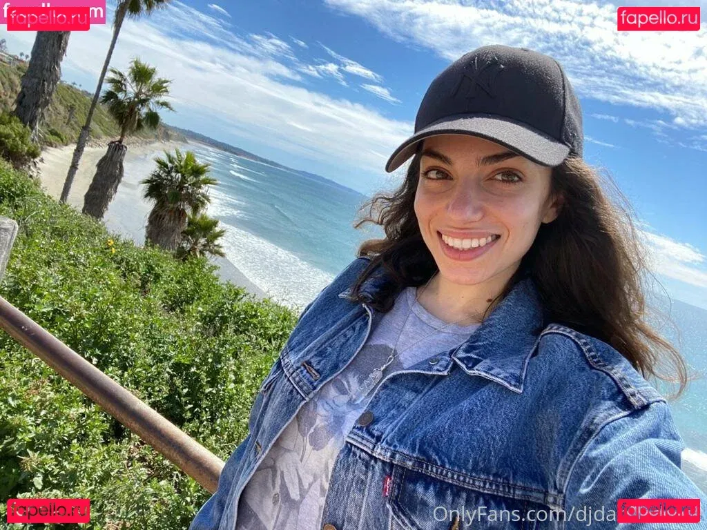 darciedolcexxx Onlyfans Photo Gallery 