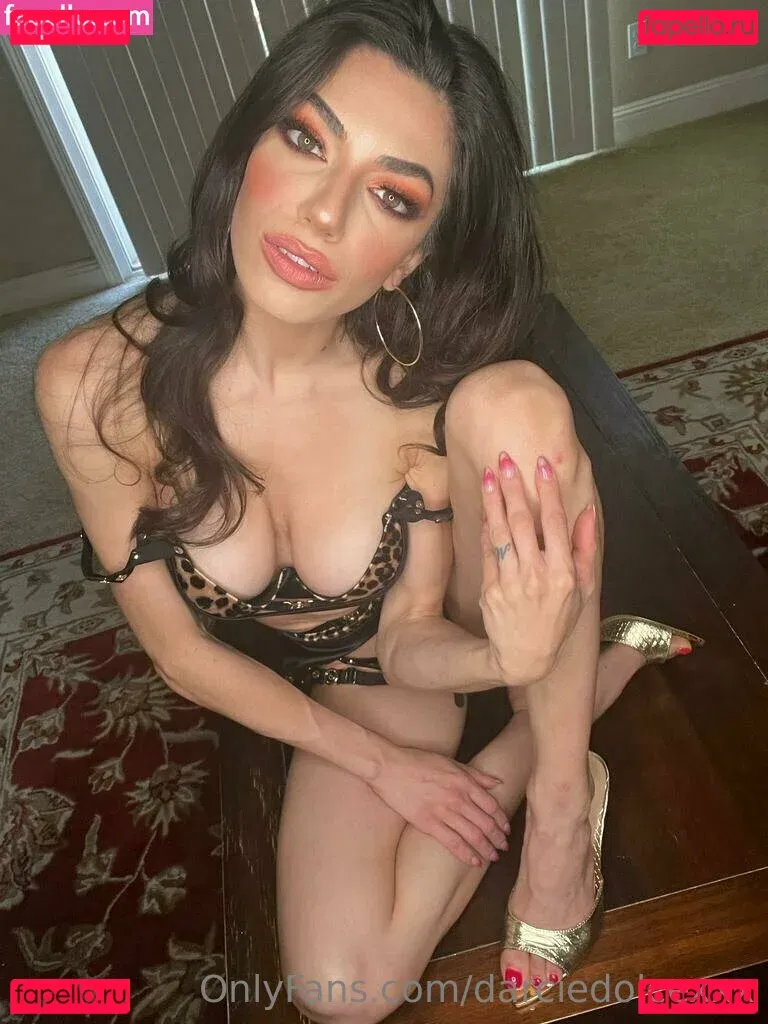 darciedolcexxx Onlyfans Photo Gallery 