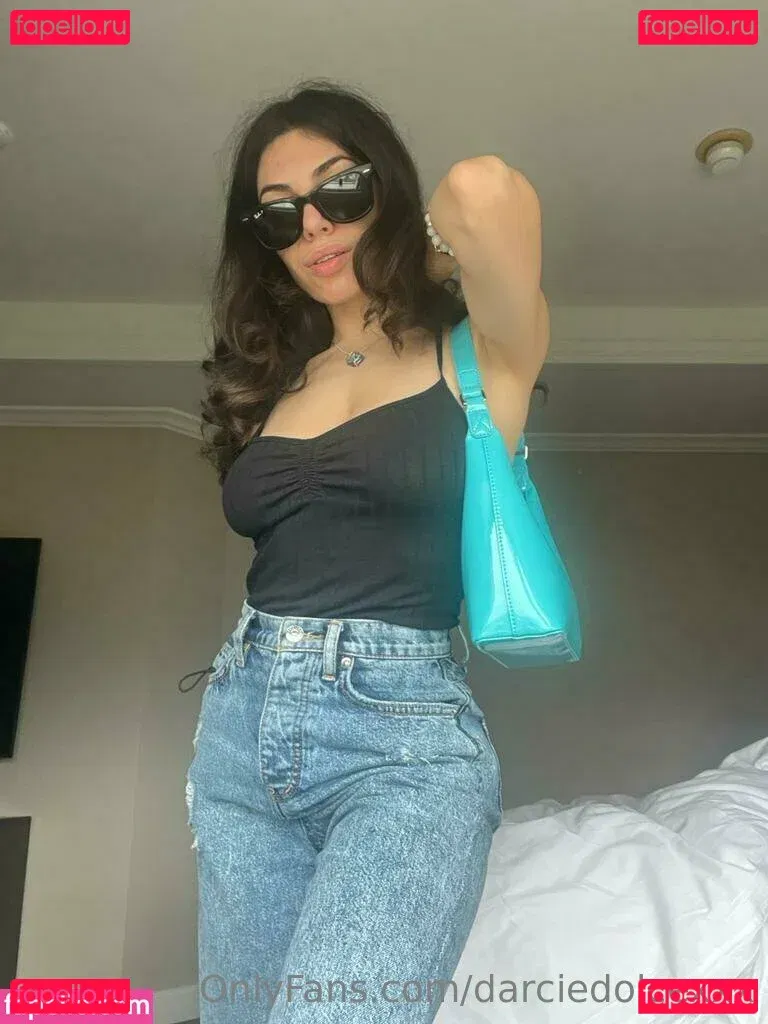 darciedolcexxx Onlyfans Photo Gallery 