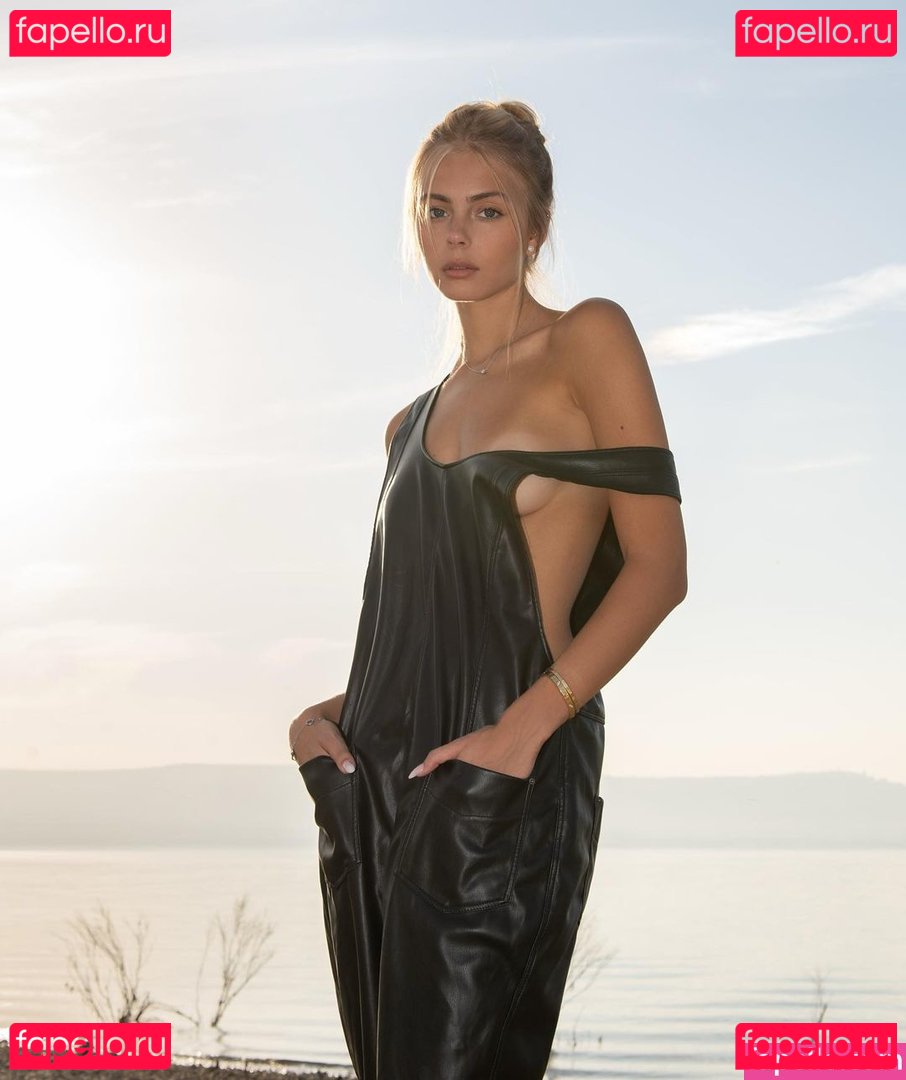 Mishel Gerzig Nude Onlyfans Photo 3