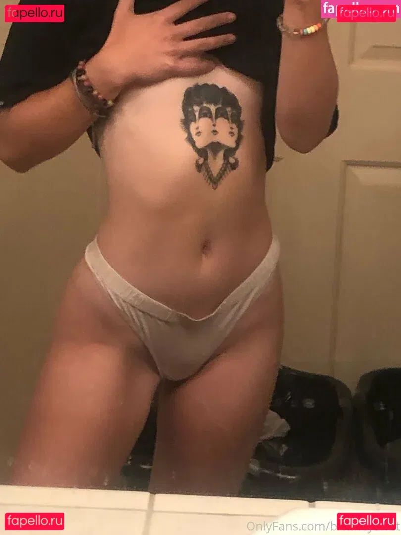 naughtybodybritt Onlyfans Photo Gallery 