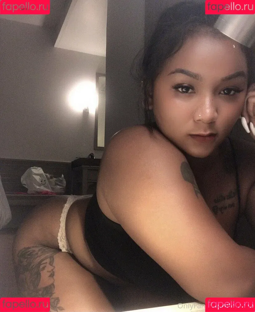 oporthaigirl Onlyfans Photo Gallery 