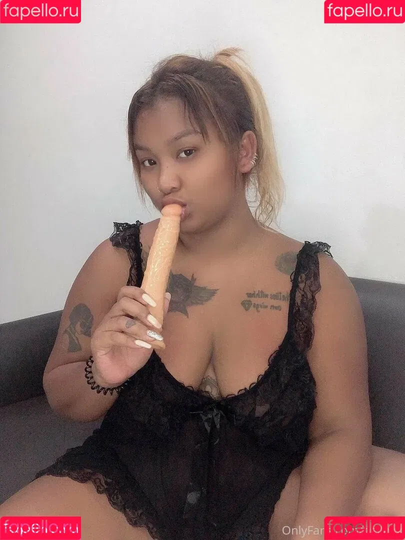 oporthaigirl Onlyfans Photo Gallery 