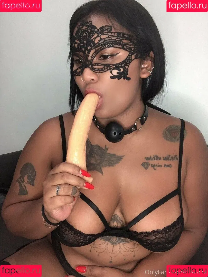 oporthaigirl Onlyfans Photo Gallery 