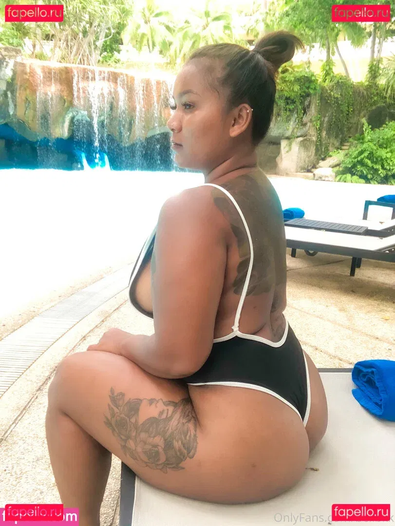 oporthaigirl Onlyfans Photo Gallery 