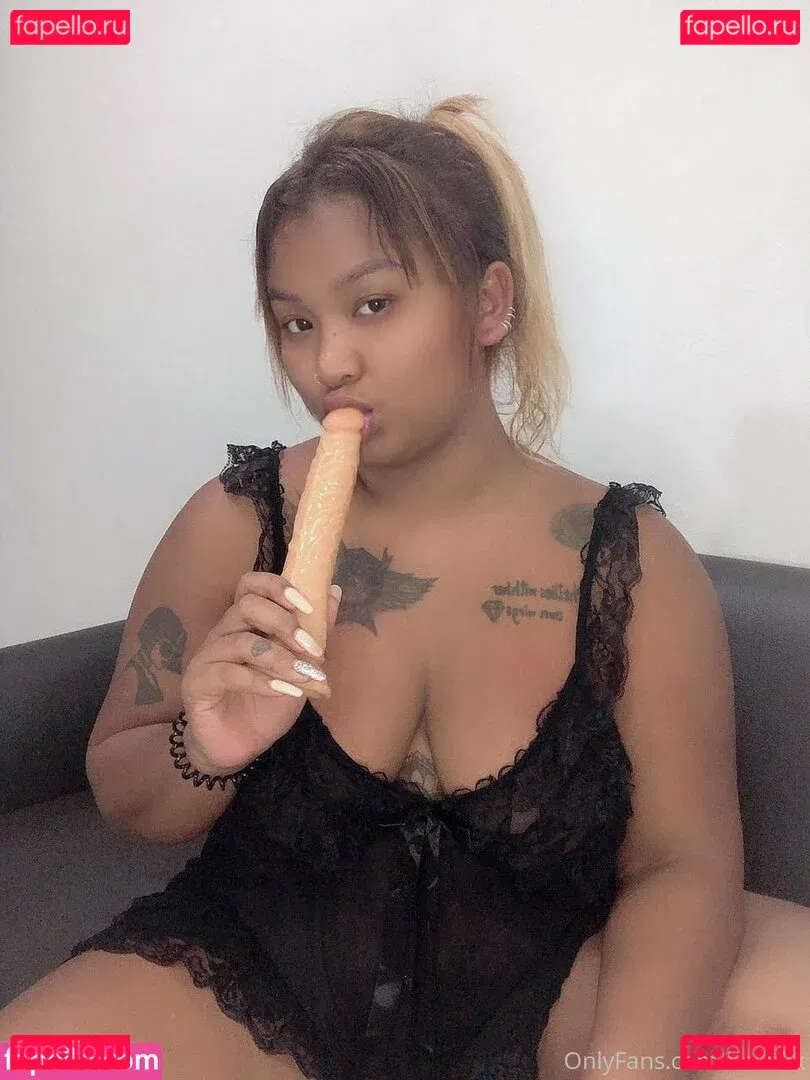 oporthaigirl Onlyfans Photo Gallery 