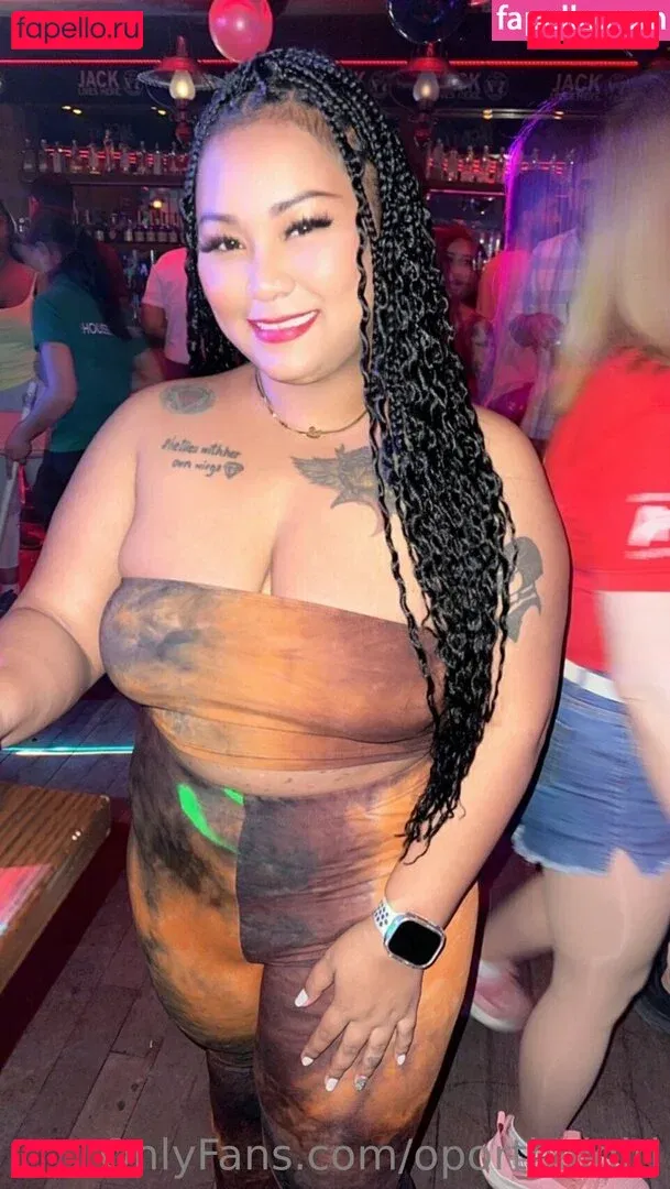 oporthaigirl Onlyfans Photo Gallery 