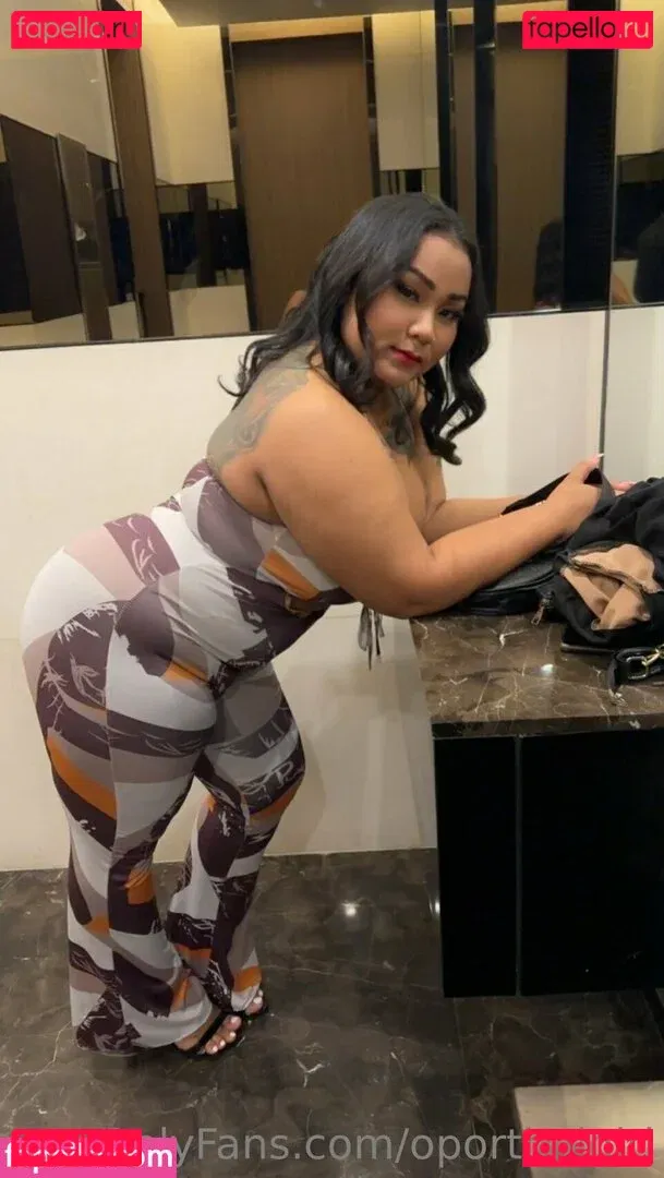 oporthaigirl Onlyfans Photo Gallery 