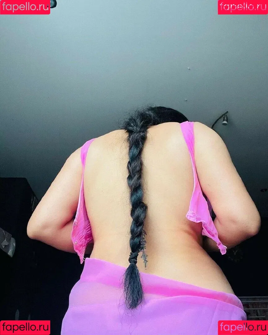 Arpa Roy Onlyfans Photo Gallery 