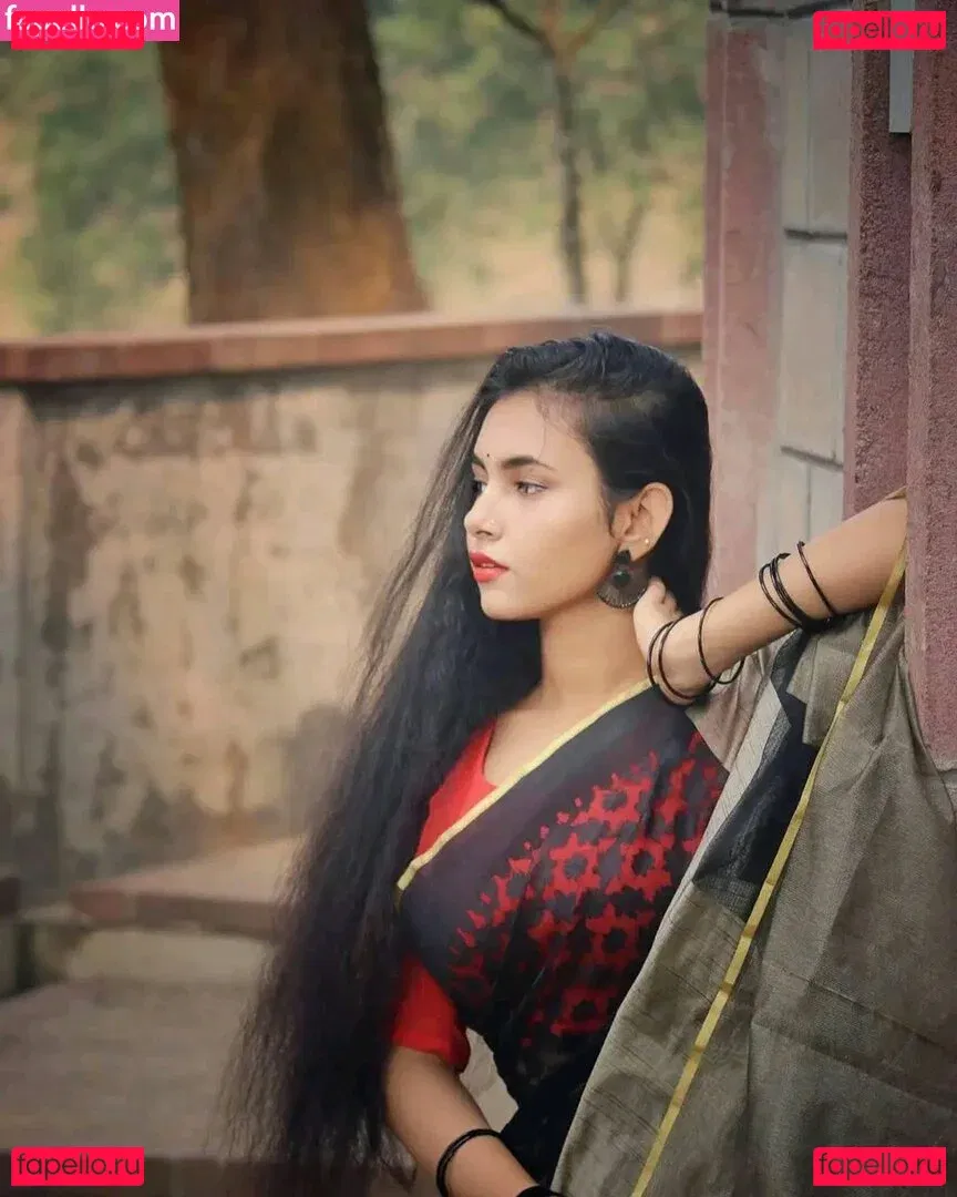 Arpa Roy Onlyfans Photo Gallery 