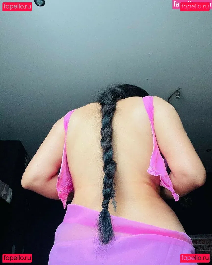 Arpa Roy Onlyfans Photo Gallery 