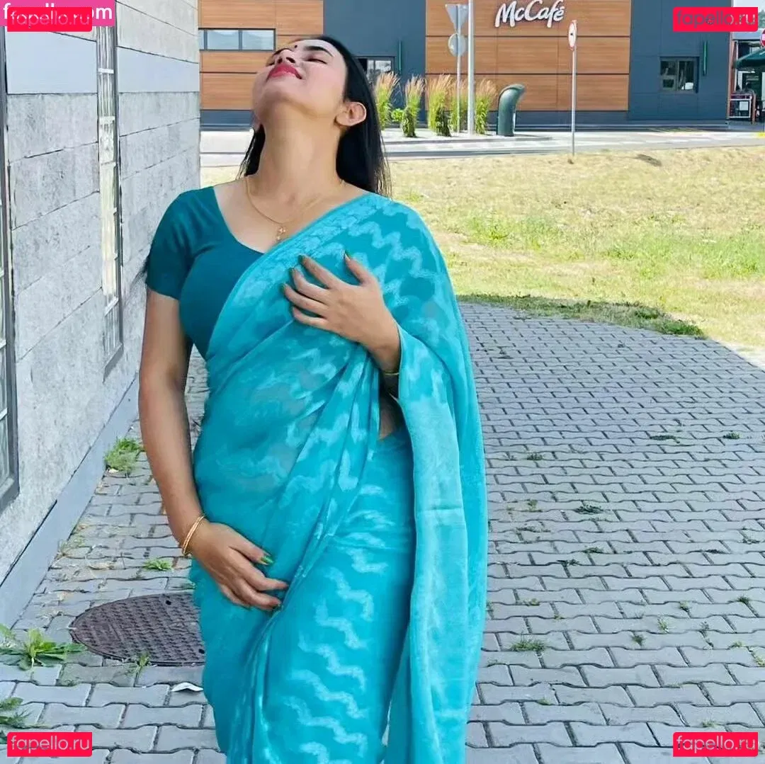 Arpa Roy Onlyfans Photo Gallery 