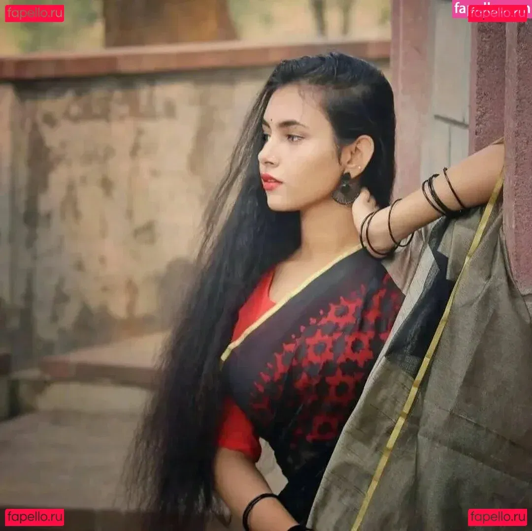 Arpa Roy Onlyfans Photo Gallery 